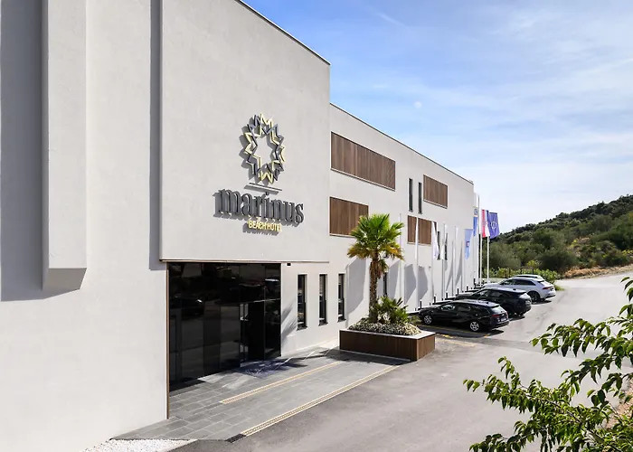 Marinus Beach Hotel